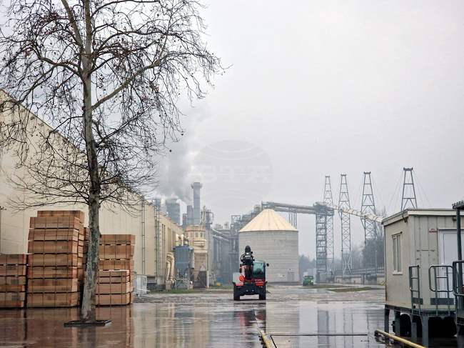 Kronospan Bulgaria Submits Shutdown Plan Amid Environmental Enforcement in Veliko Tarnovo