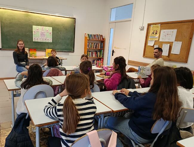 Грамота за участие в Деня на четенето получиха учениците от Българското училище „Св. св. Кирил и Методий“ в Барселона