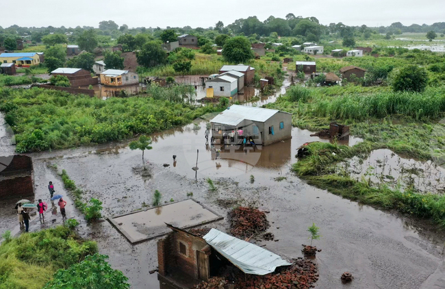 Климатичните промени са влошили дъждовете и наводненията, отнели живота на десетки хора в Южна Африка, показва изследване