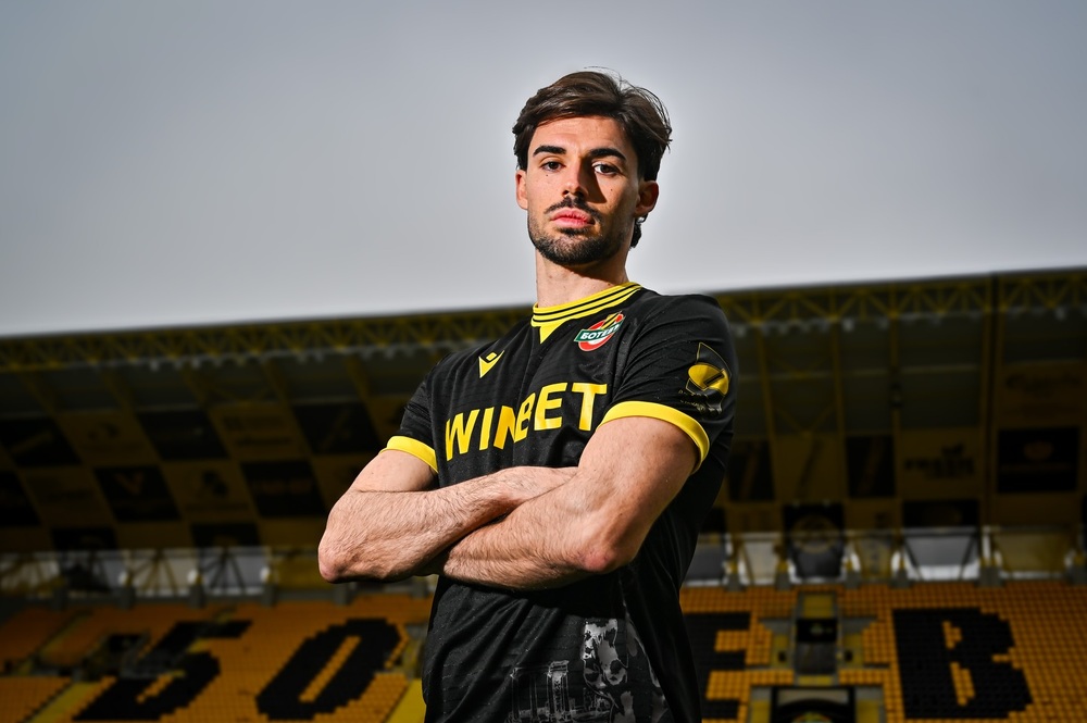 Ботев (Пловдив) обяви привличането на Карлос Алгара от Берое