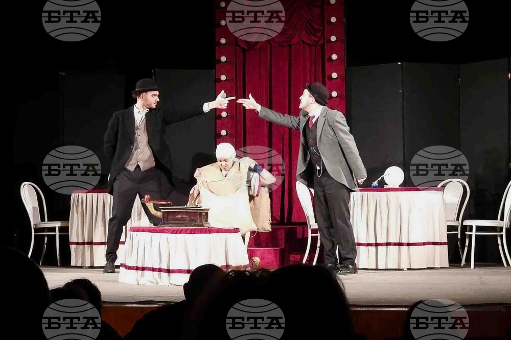 Ямбол - „Ученици пишат за театър” - инициатива