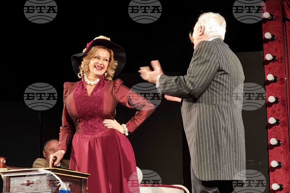 Ямбол - „Ученици пишат за театър” - инициатива