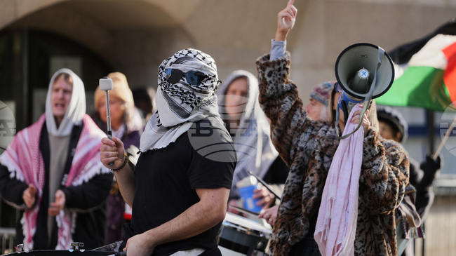 Протестиращи в подкрепа на активист от "Действие за Палестина", започнал гладна стачка в затвора, бяха арестувани във Великобритания