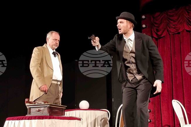 Ямбол - „Ученици пишат за театър” - инициатива