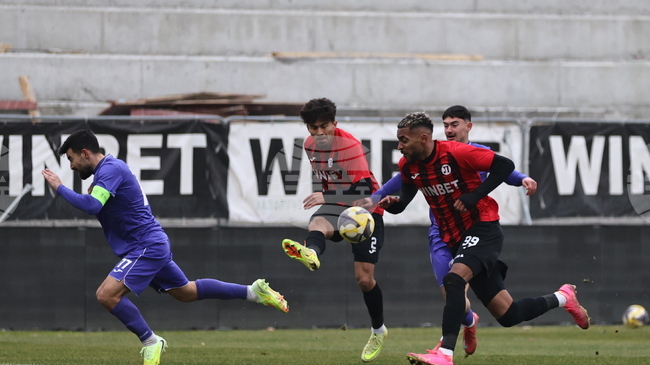 Локомотив Пловдив стартира с победа контролите от подготвителния си лагер в Турция