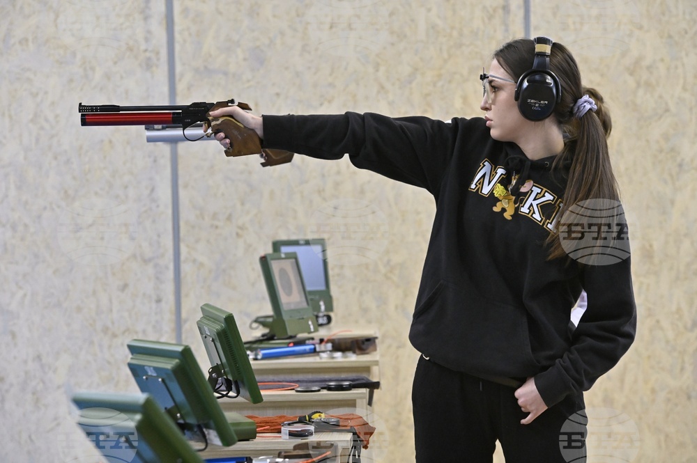 Държавно първенство по спортна стрелба с пневматично оръжие - категория девойки - пистолет