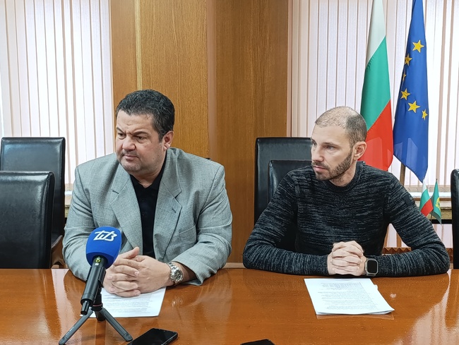 Община Шумен: Започват организирани тренировки на новооткрития спортен клуб в плувния комплекс в Шумен