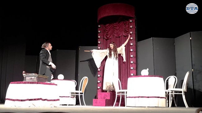 ДТ „Невена Коканова” и НАТФИЗ организират инициативата „Ученици пишат за театър” за втора поредна година в Ямбол