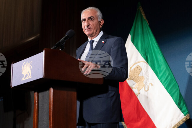 Синът на последния ирански шах се зарече да се завърне в Иран