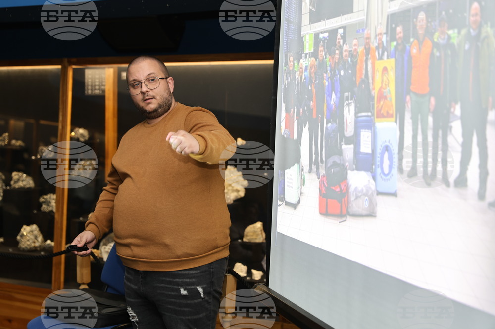 Пловдив - „Огън и лед“ - изложба - Кристиян Владов