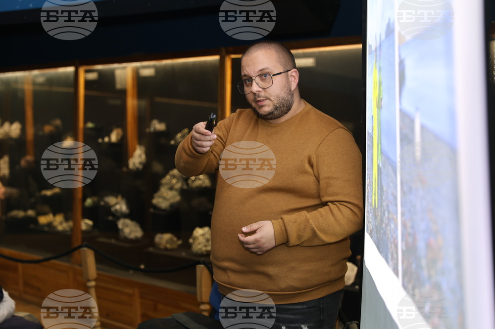 Пловдив - „Огън и лед“ - изложба - Кристиян Владов