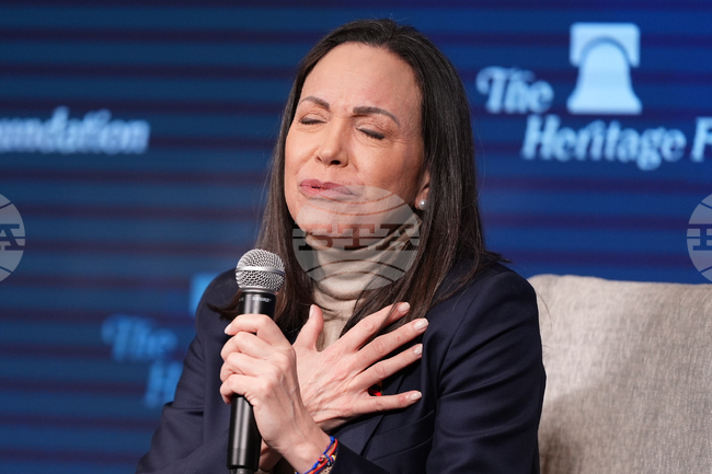 Макрон проведе разговори с венецуелската опозиционна лидерка Мачадо