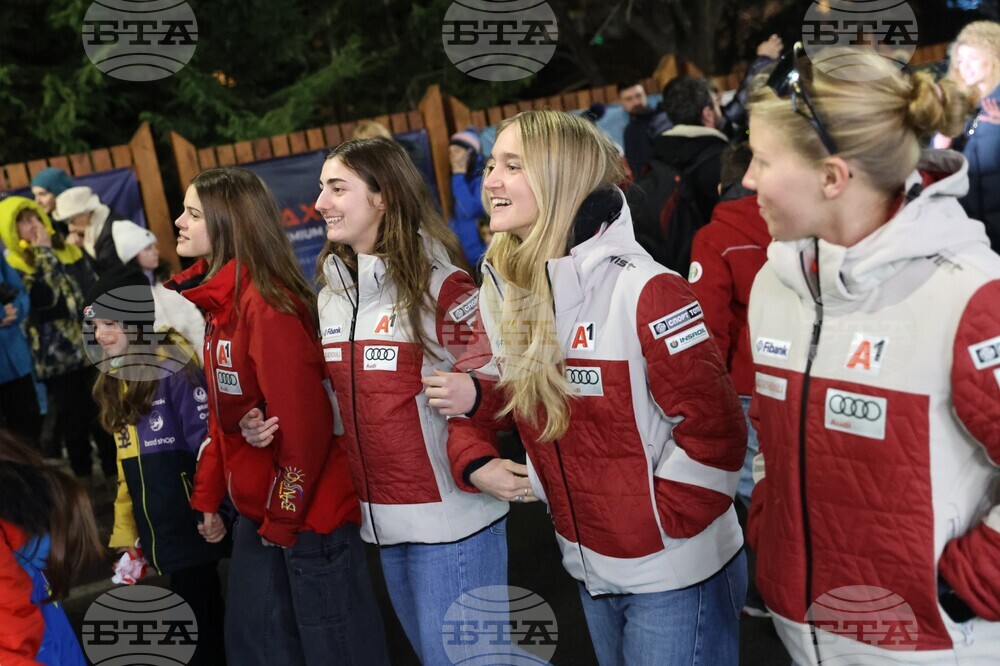Банско - Световна купа по алпийски сноуборд - парад на нациите