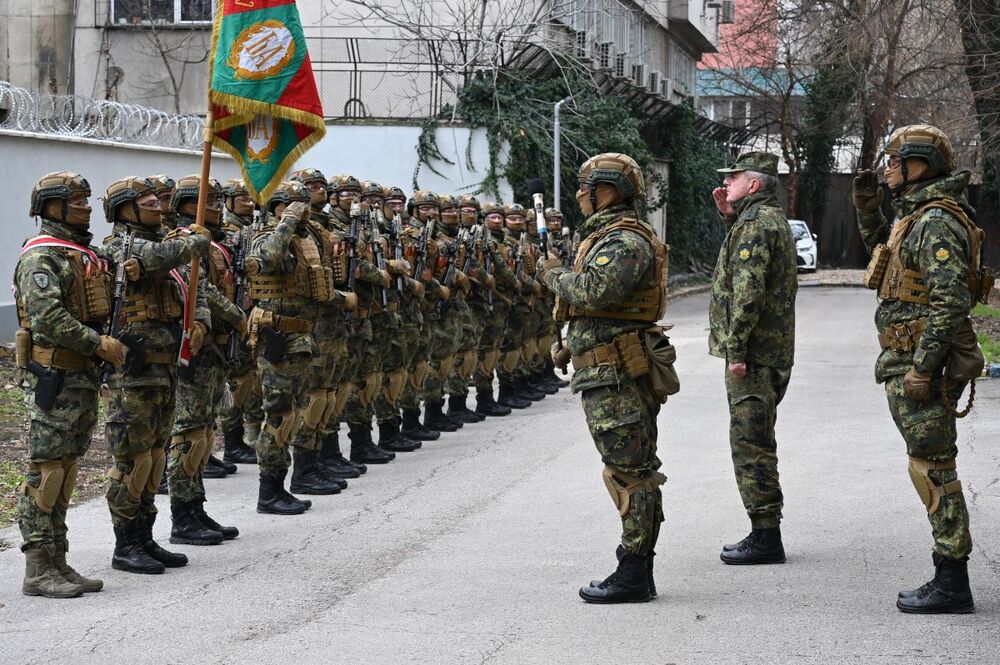 Успех за Съвместното командване на специалните операции е сертифицирането на морската група и авиационното формирование за специални операции, заяви адм. Емил Ефтимов