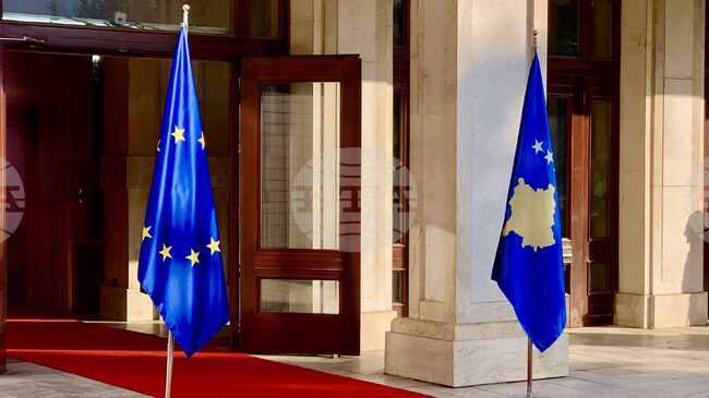 КосоваПрес: Правителството на Косово приветства отмяната на санкциите на ЕС и призовава за по-нататъшни стъпки за европейската интеграция на страната