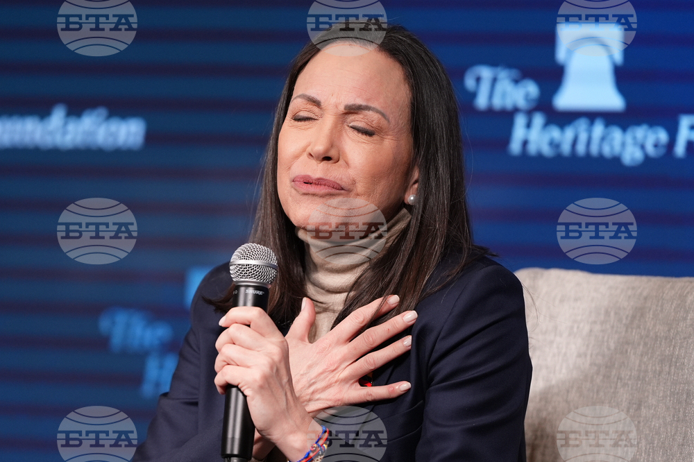 Мачадо заяви, че Венецуела започва "истински преход към демокрация"