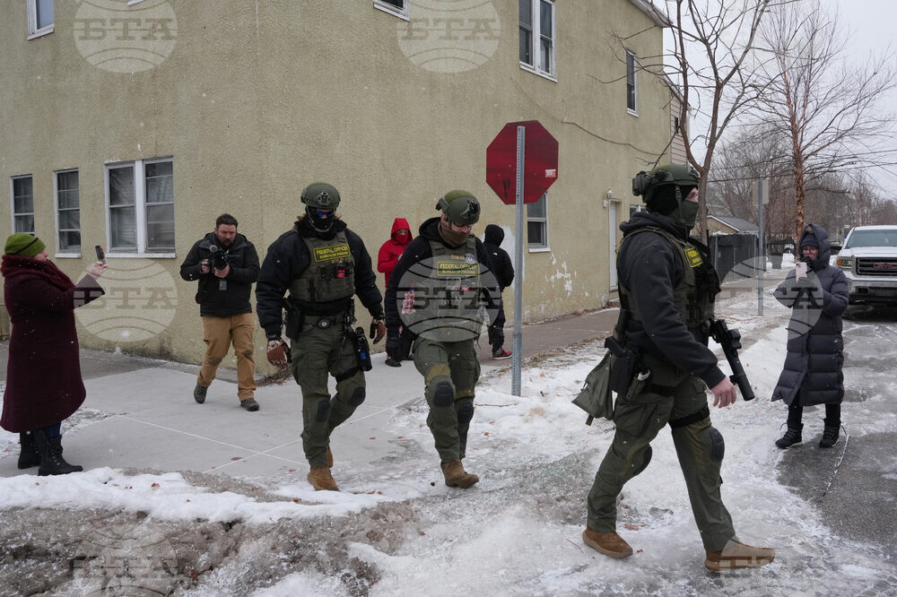 Съдия от Минесота постанови, че федералните власти нямат право да задържат мирни протестиращи или да използват сълзотворен газ срещу тях 