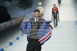 Italy Fashion Dsquared2 F/W 26/27