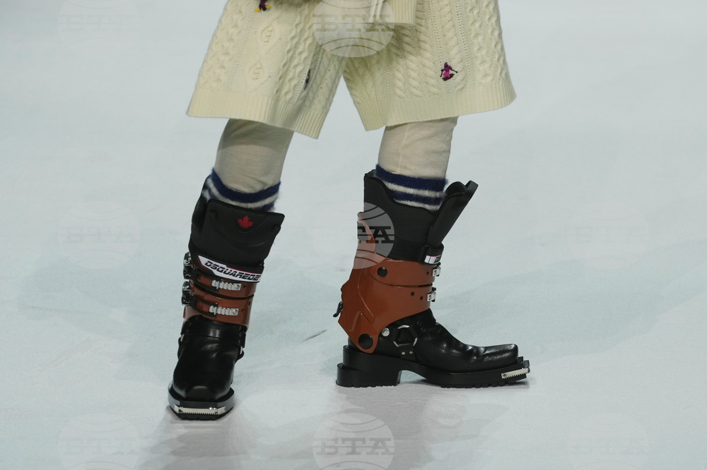 Italy Fashion Dsquared2 F/W 26/27