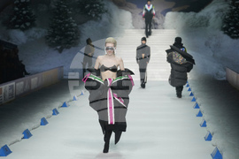 Italy Fashion Dsquared2 F/W 26/27