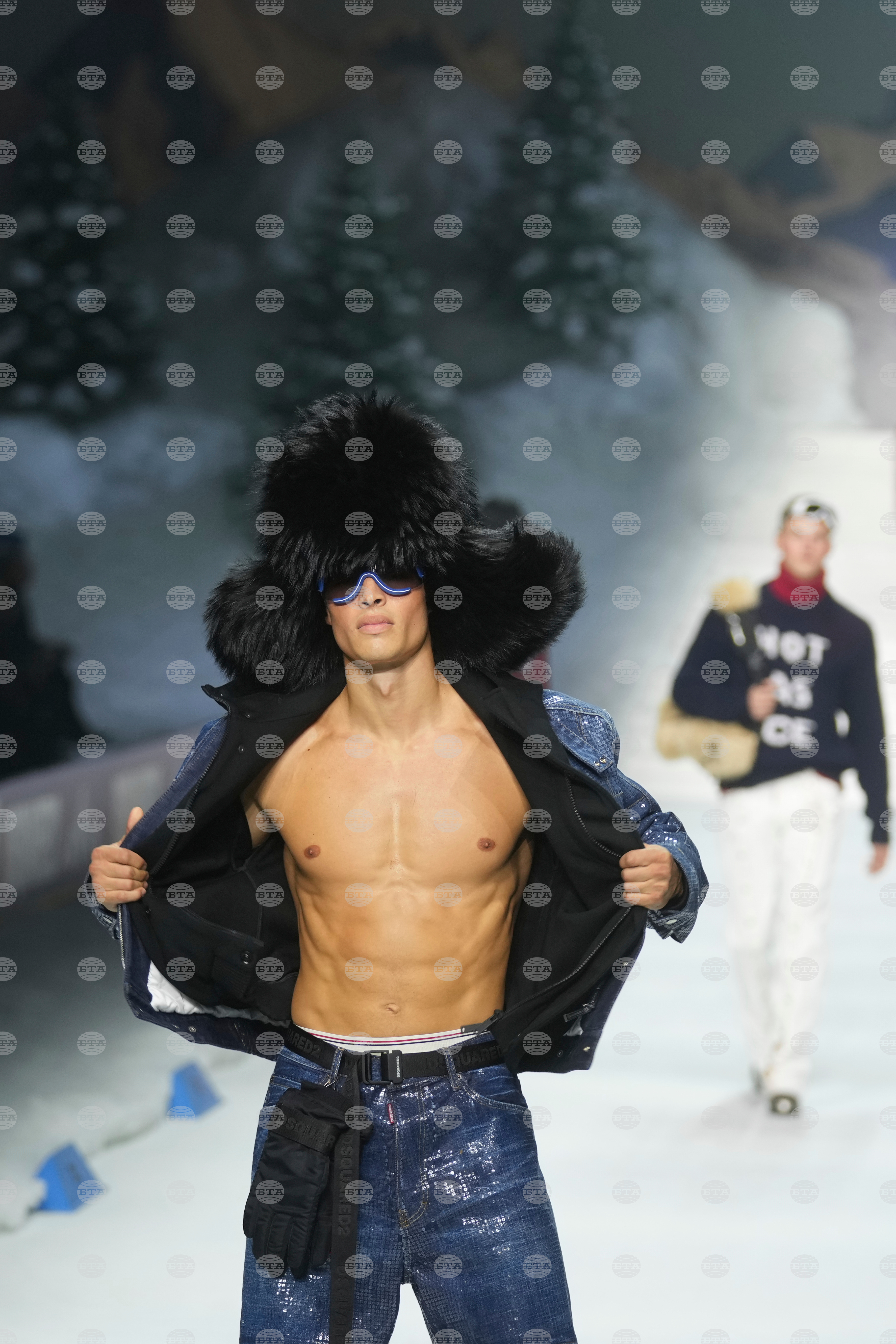 Italy Fashion Dsquared2 F/W 26/27