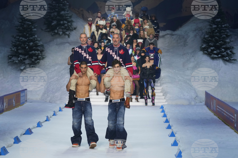 Italy Fashion Dsquared2 F/W 26/27