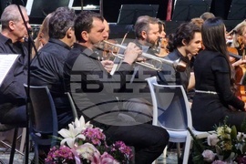 Бургас - благотворителен концерт „Нов роял за талантите на Бургас“