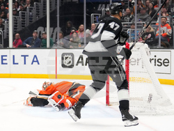 CORRECTION Ducks Kings Hockey