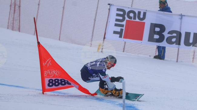 Швейцарецът Казанова отстрани Радослав Янков и Тервел Замфиров на Световната купа по сноуборд в Банско, австриецът Бенямин Карл взе победата