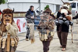 Перник - Международен фестивал на маскарадните игри „Сурва“