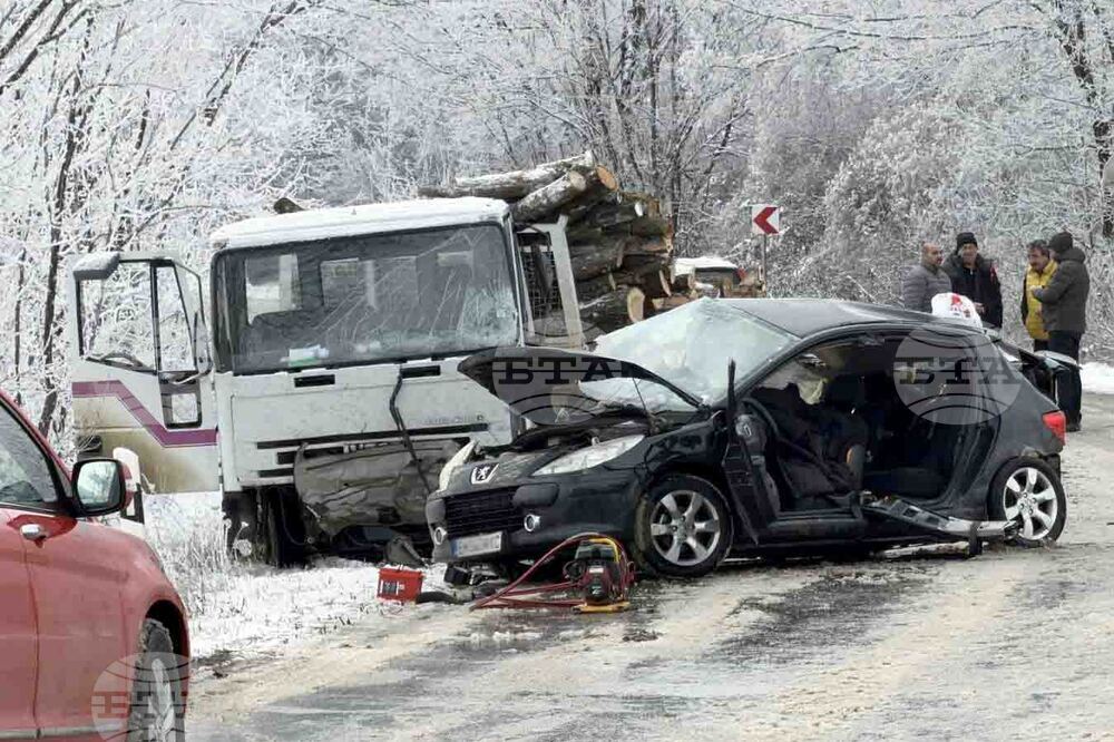 Шофьорът на камиона от катастрофата с двама загинали край Изворче е обявен за общодържавно издирване