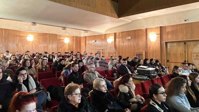 Филмът „Един грам живот“ бе прожектиран безплатно пред ученици в Самоков 