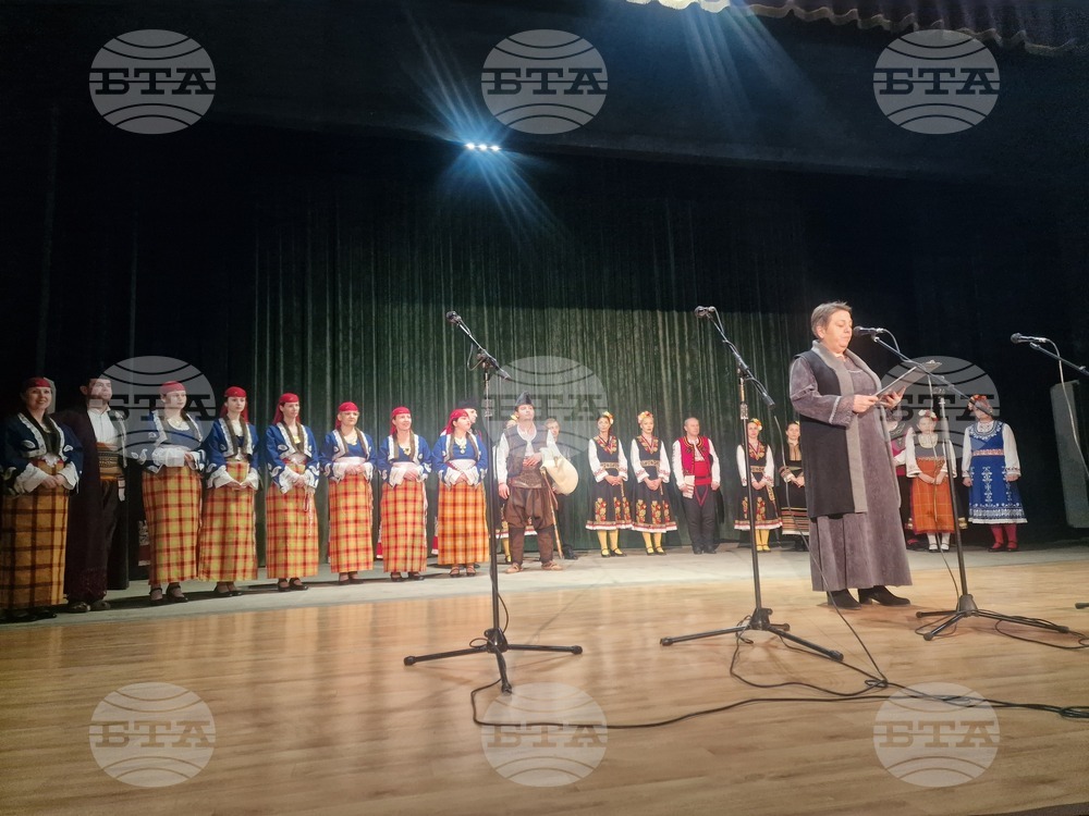 Благотворителен концерт в Смолян събра близо 7 900 лева за лечение на млад мъж