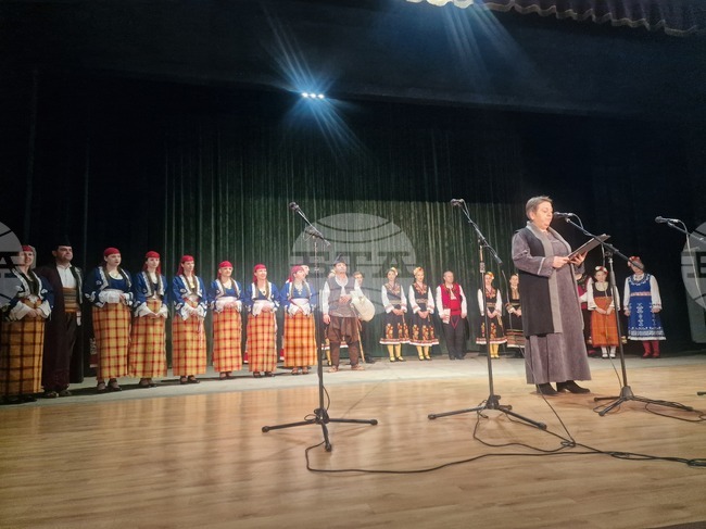 Благотворителен концерт в Смолян събра близо 7 900 лева за лечение на млад мъж