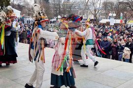 Перник - Международен фестивал на маскарадните игри „Сурва“