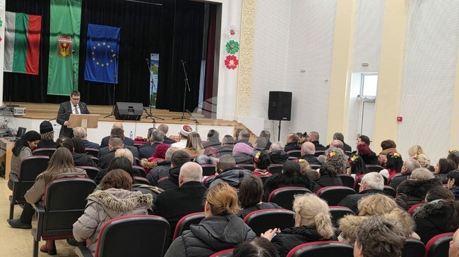 Празникът е, за да припомни силата и значението на общочовешките ценности, каза кметът на Антоново Хайредин Мехмедов 