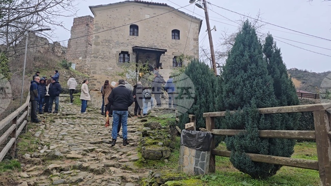 Единствената на Балканите черква "Свети Антоний Велики", намираща се в Мелник, отбеляза своя храмов празник