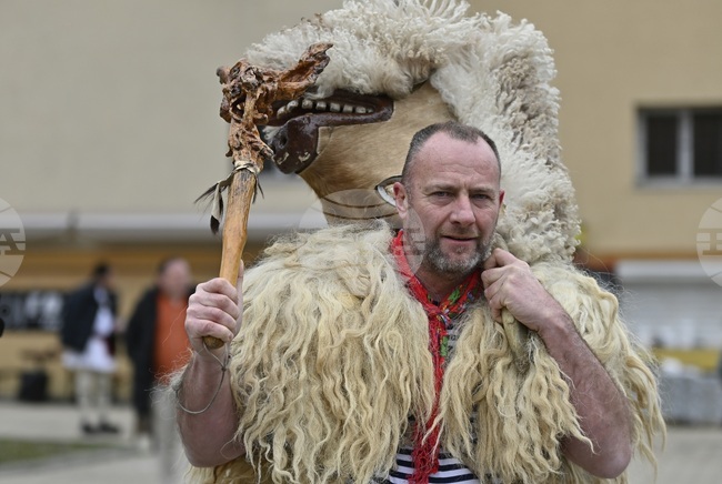 Перник - Международен фестивал на маскарадните игри „Сурва“