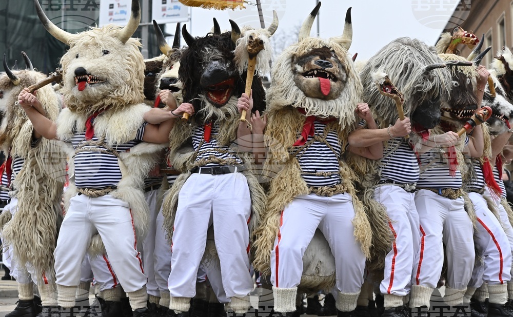 Перник - Международен фестивал на маскарадните игри „Сурва“