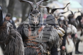 Перник - Международен фестивал на маскарадните игри „Сурва“