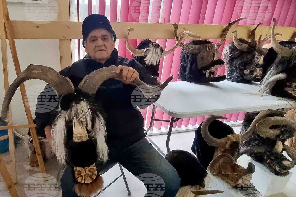 Перник - Малин Будинов - майстор на маски