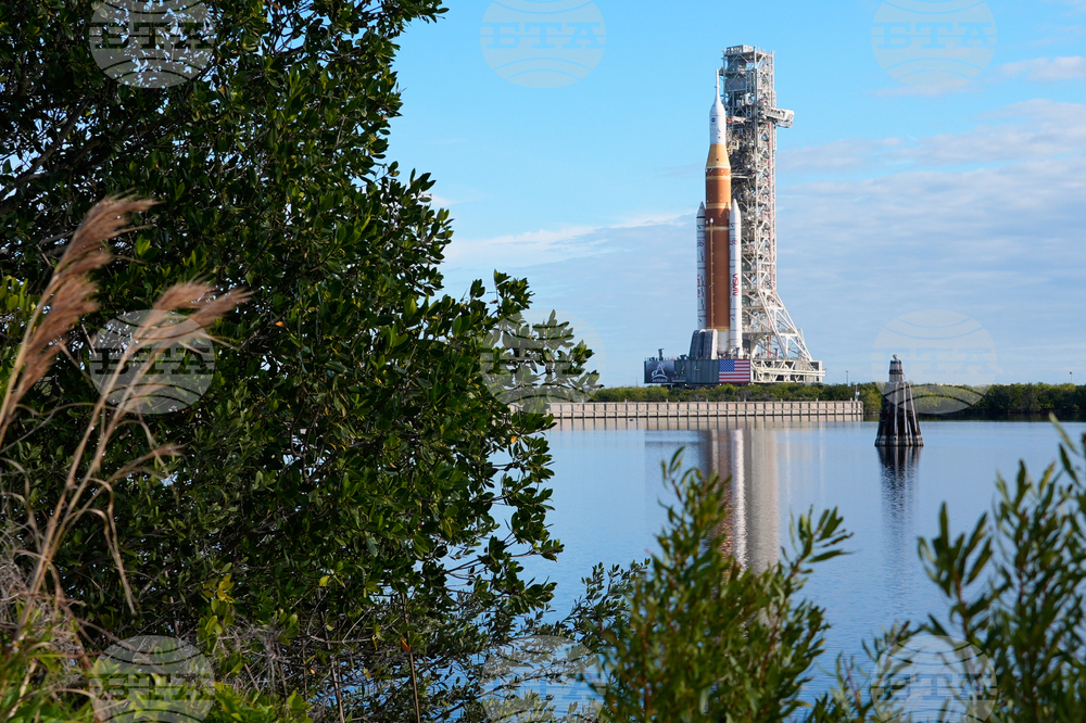 NASA Artemis Moonshot