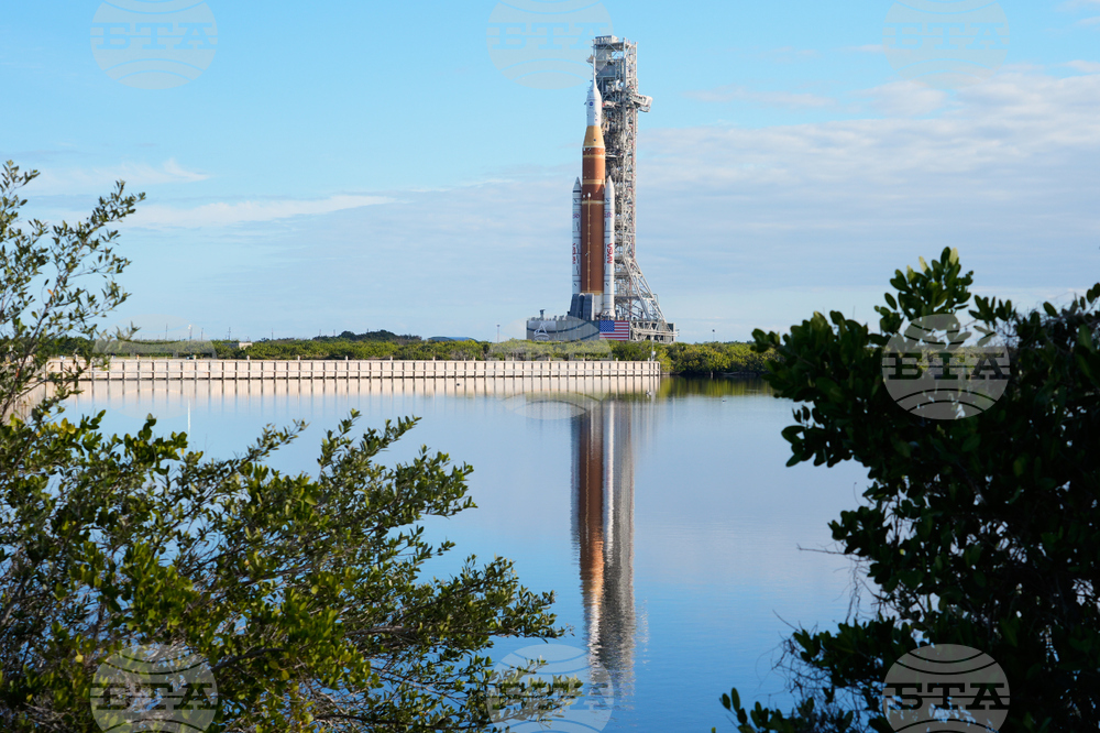 NASA Artemis Moonshot
