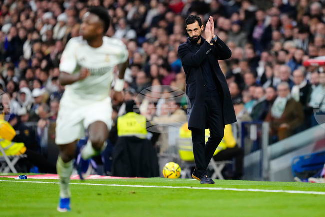 Реал Мадрид няма планове за трансфери през януари и възнамерява да запази настоящия си състав