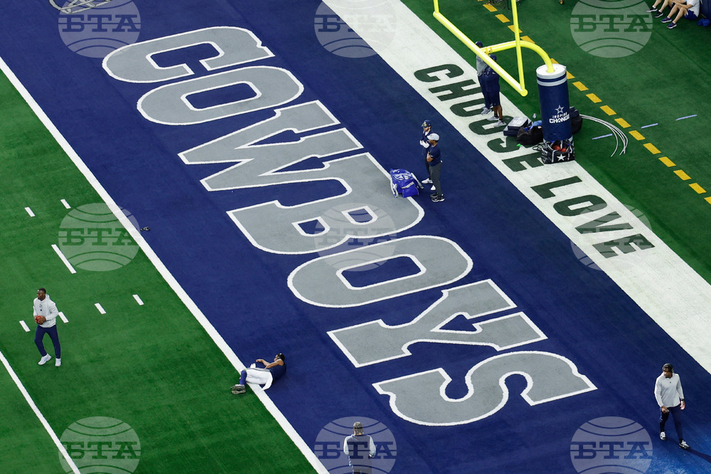 NFL-End Zone Stencils Football