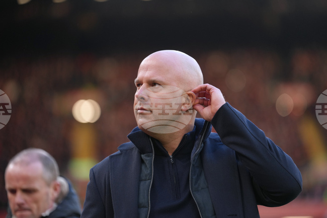 „Ние сме единственият отбор в Шампионската лига, който има само два дни между мачовете“, оплаква се Арне Слот след поражението от Борнемут