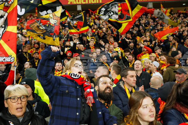 Ланс победи Метц като домакин и се доближи на точка от лидера в Лига 1 Пари Сен Жермен