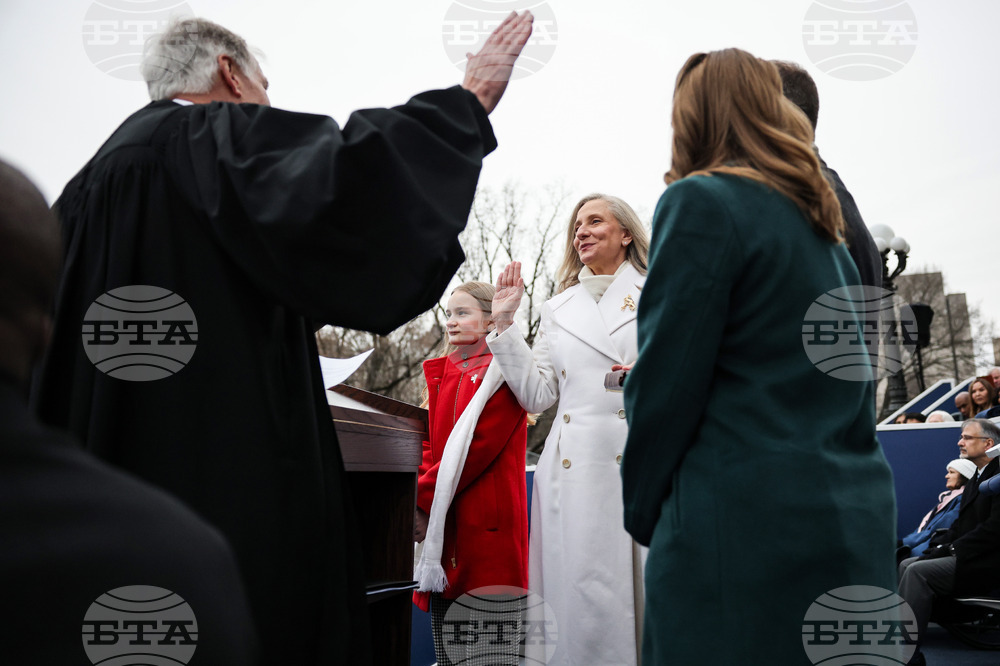 Abigail Spanberger Is Sworn In As First Female Virginia Governor