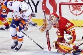 Islanders Flames Hockey