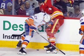 Islanders Flames Hockey